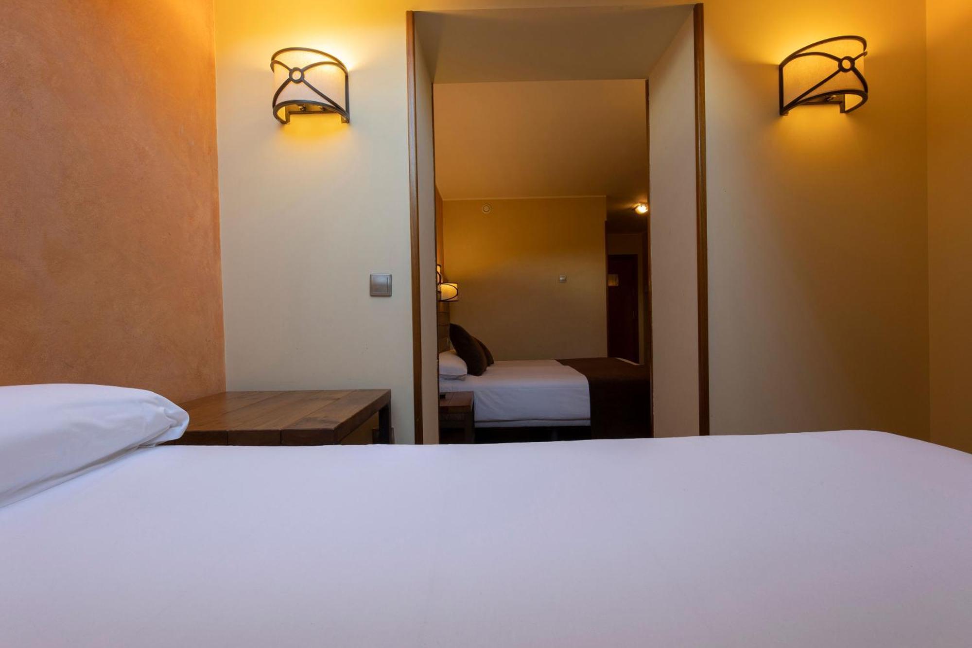 Hotel Magic Pas باس دي لا كاسا المظهر الخارجي الصورة
