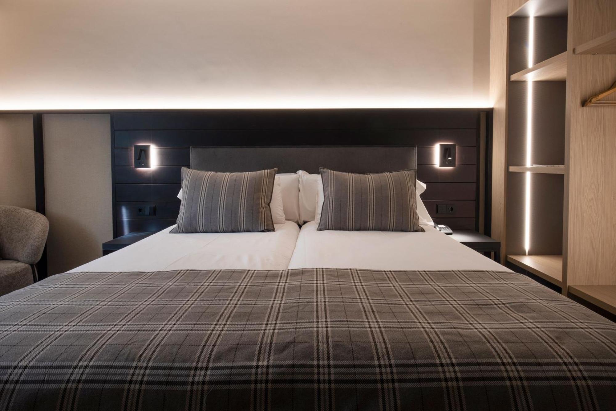 Hotel Magic Pas باس دي لا كاسا المظهر الخارجي الصورة