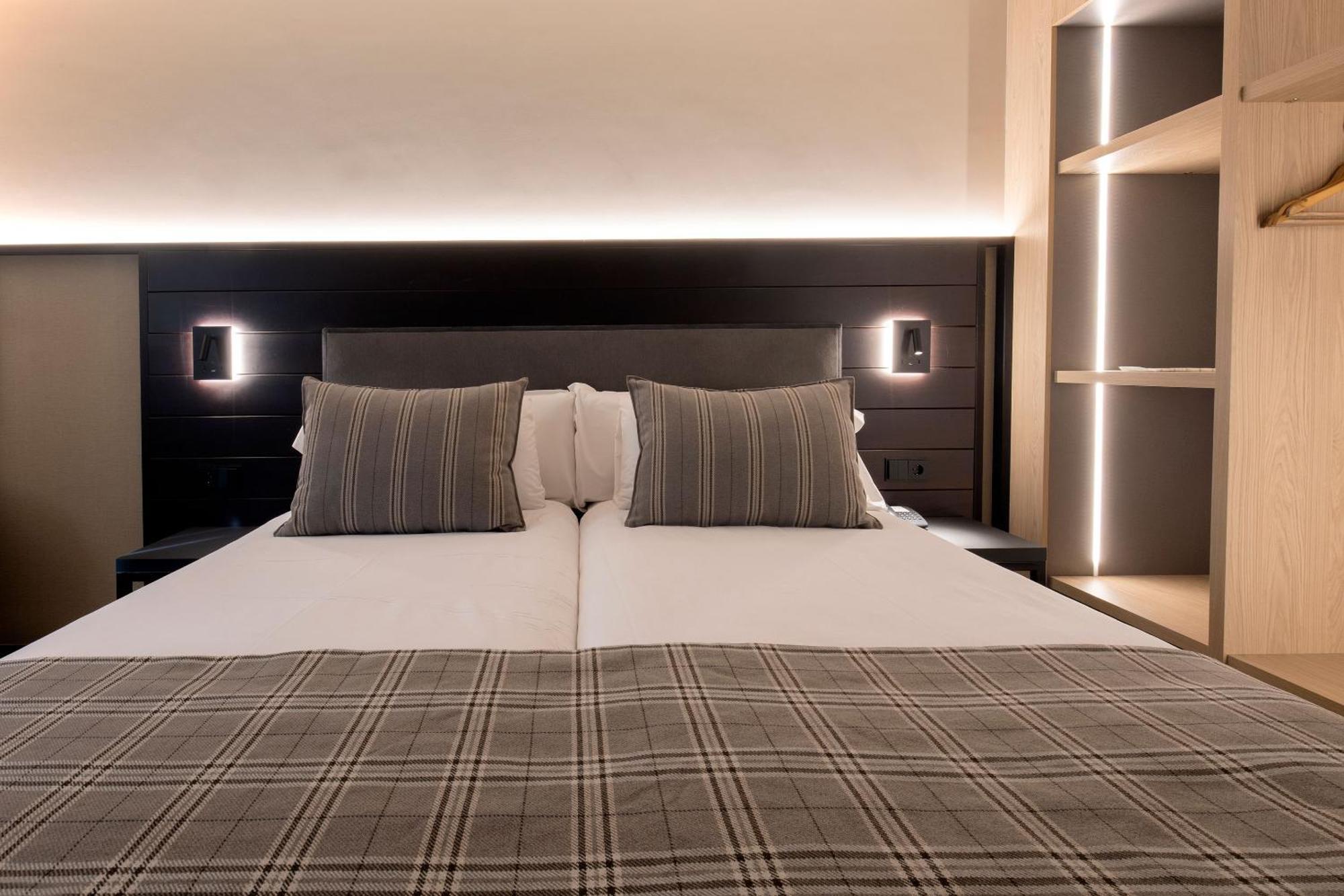 Hotel Magic Pas باس دي لا كاسا المظهر الخارجي الصورة